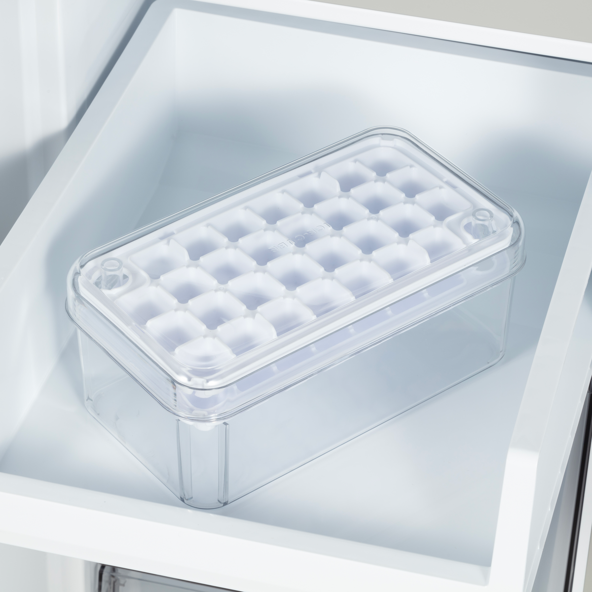 CHiQ 503L Quad Door Fridge Black Steel CCD502NBS ice tray