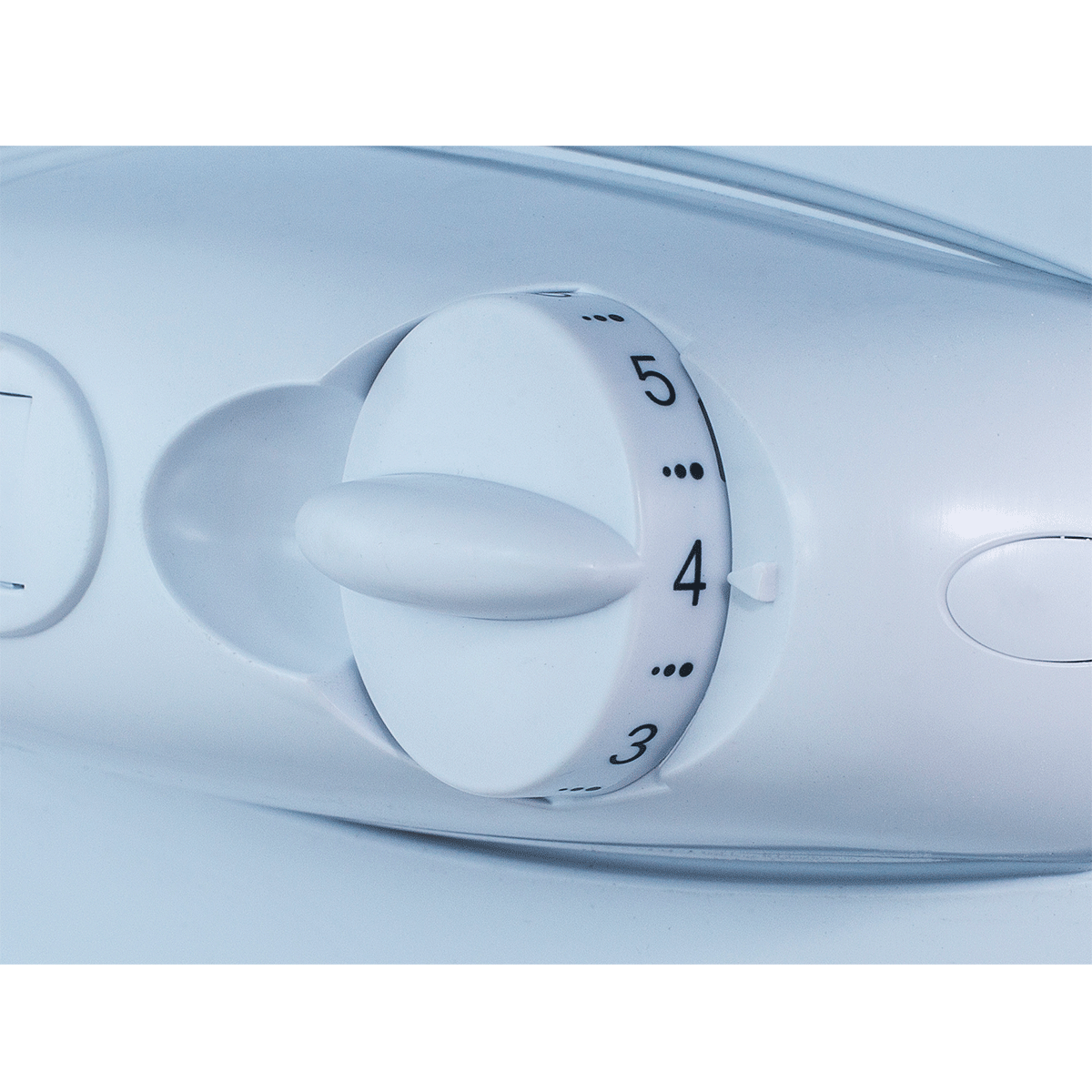 CHiQ 125L Single Door Bar Fridge Black Steel CSR124DBS