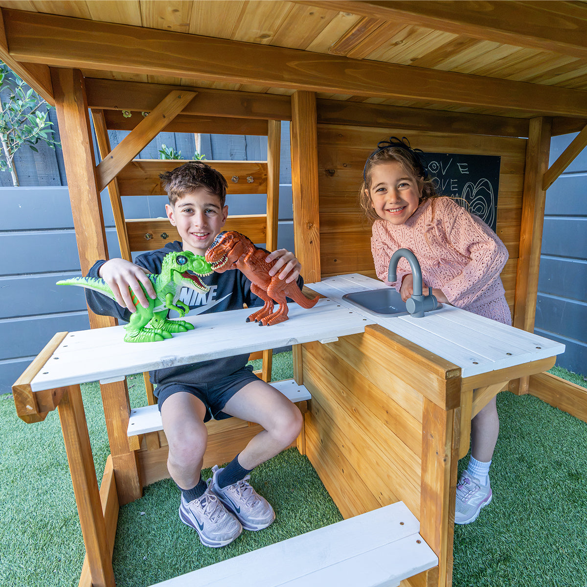 Riversdale Play Centre with 2.2m Pastel Green Slide