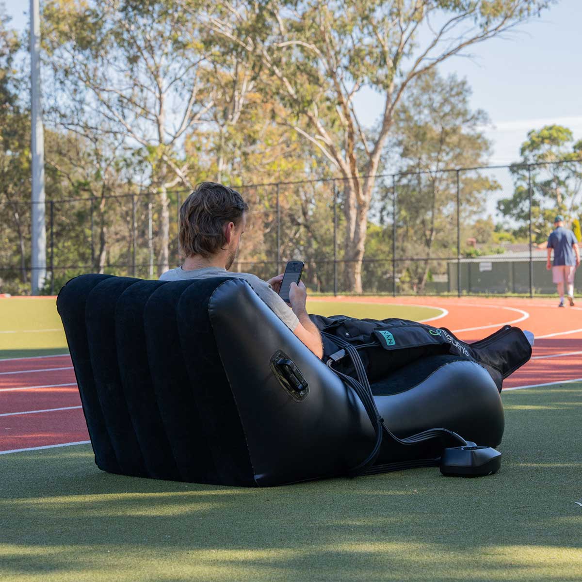 ReGen8 Trackside Air Couch with Electric Inflator