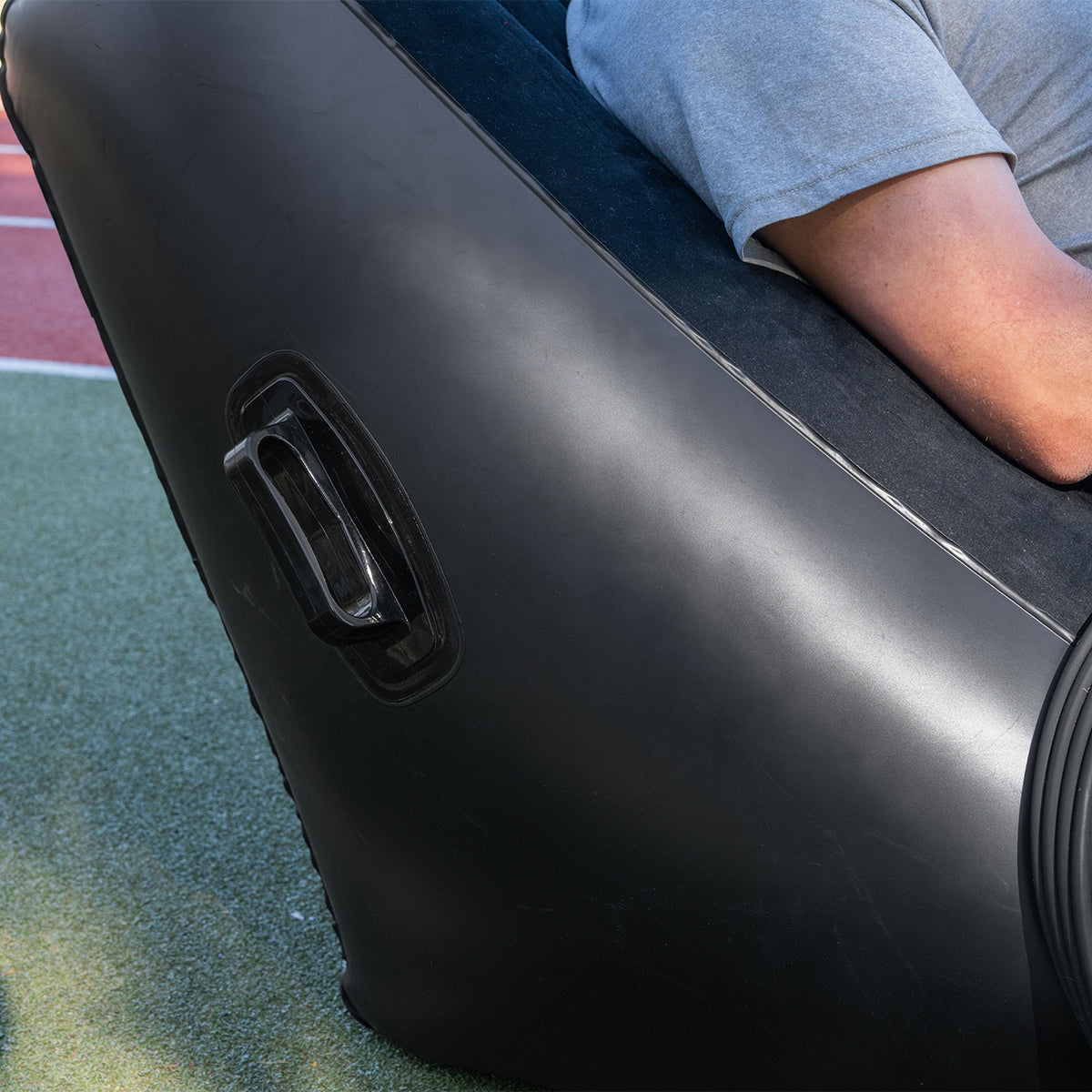 ReGen8 Trackside Air Couch with Electric Inflator