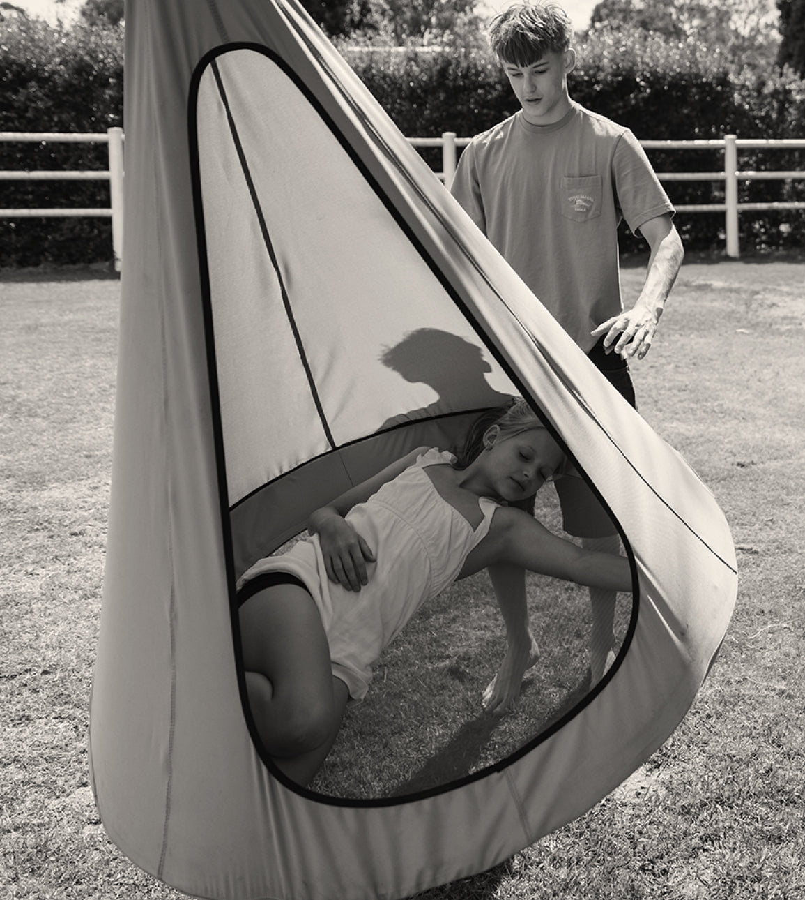 Vuly Hanging Cubby Swing detail 2