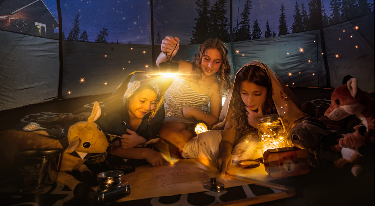Vuly LED light on playset